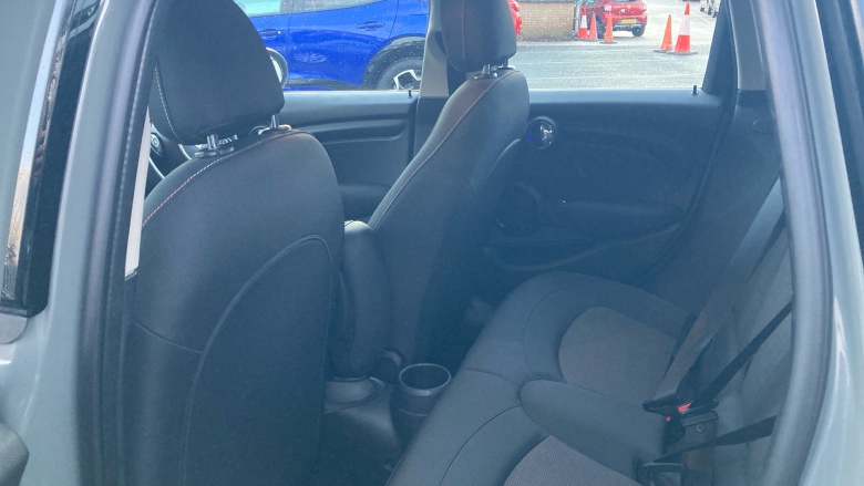 MINI Hatchback 1.5 Cooper Classic II 5dr Petrol Hatchback